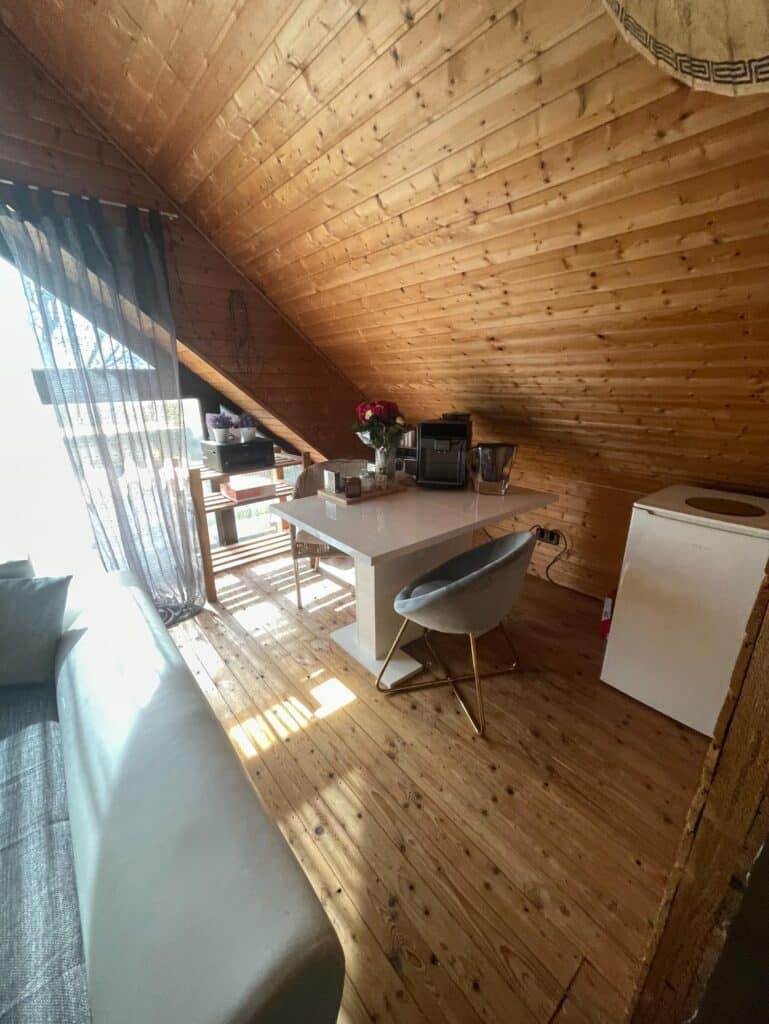 Unterkunft Zimmervermietung Wohnung Mieten
