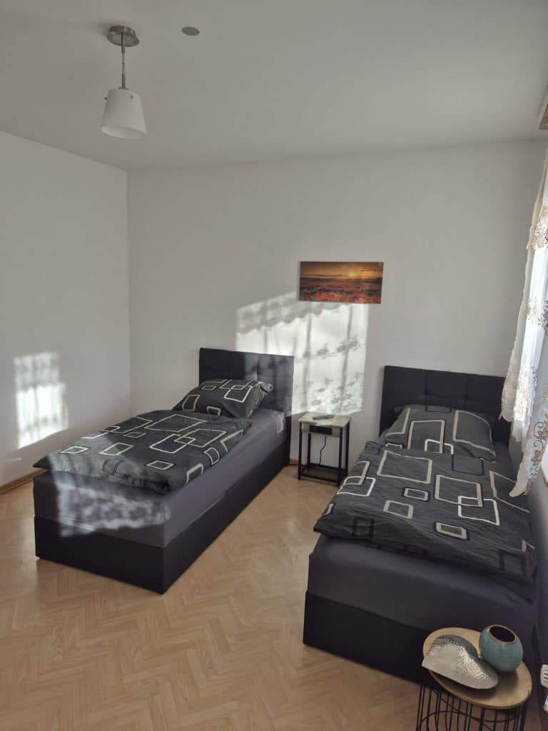 Doppelzimmer Erdgeschoss Raiffeisenstr. 4 49716 Meppen