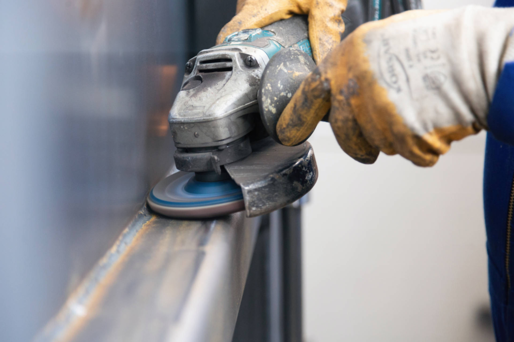 Schlosser / Metallbauer (m/w/d) Vollzeit in 49744 Geeste