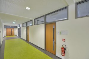Montage von Bauelementen und Türen – WERNER-Gruppe Kalbach/Fulda